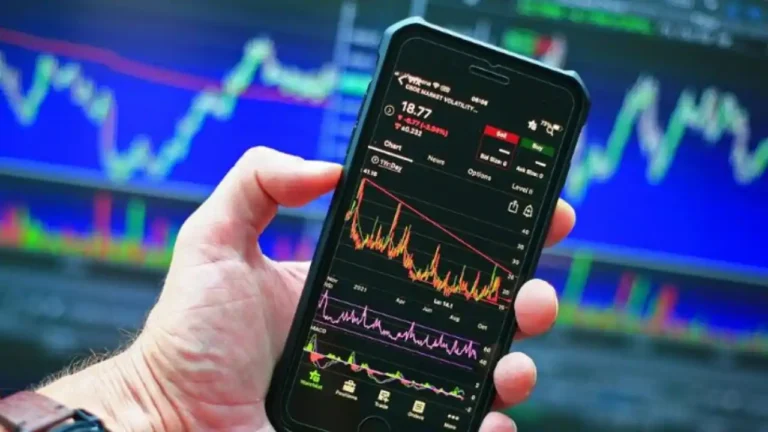 Navigate the Stock Market with a Reputable App Designed for Value-Aligned Investors